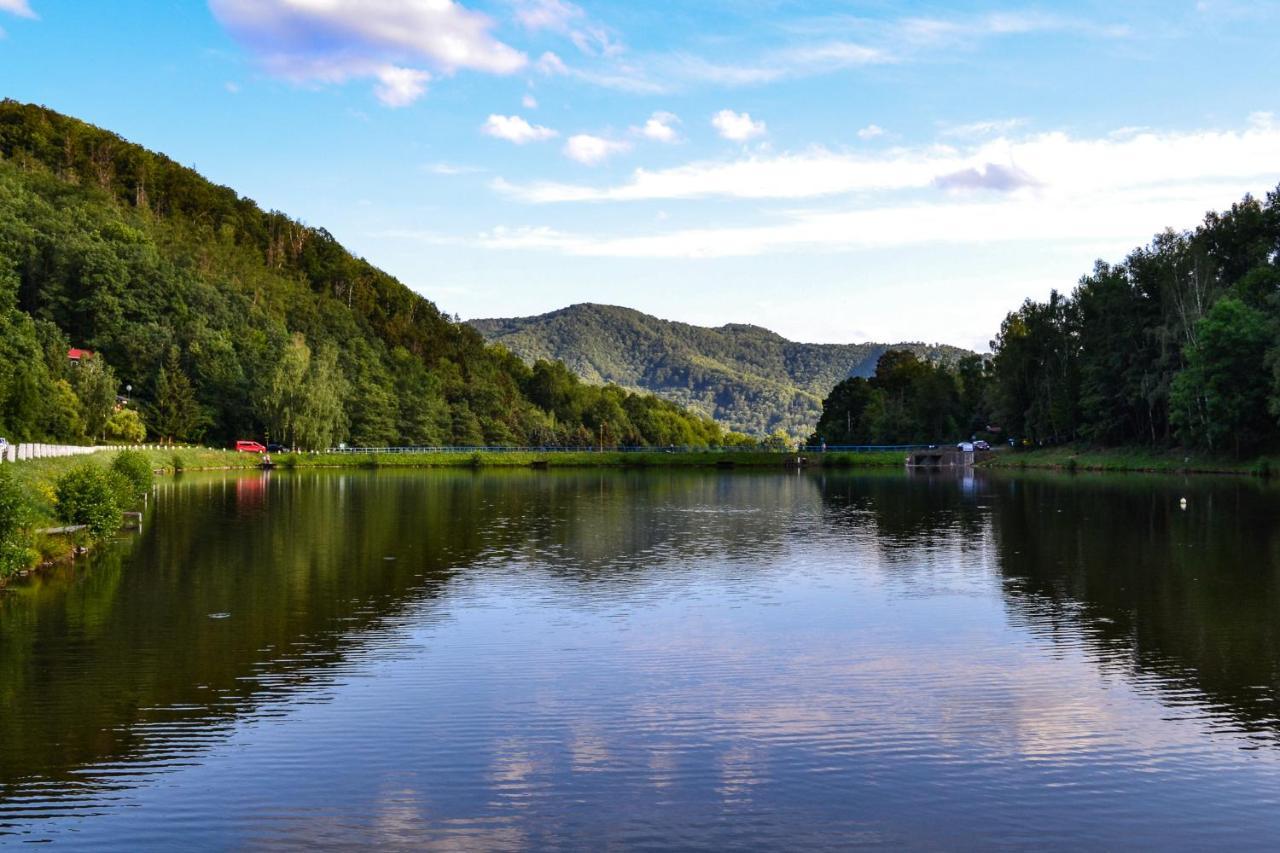 Apartman Na Palouku Povrly Buitenkant foto