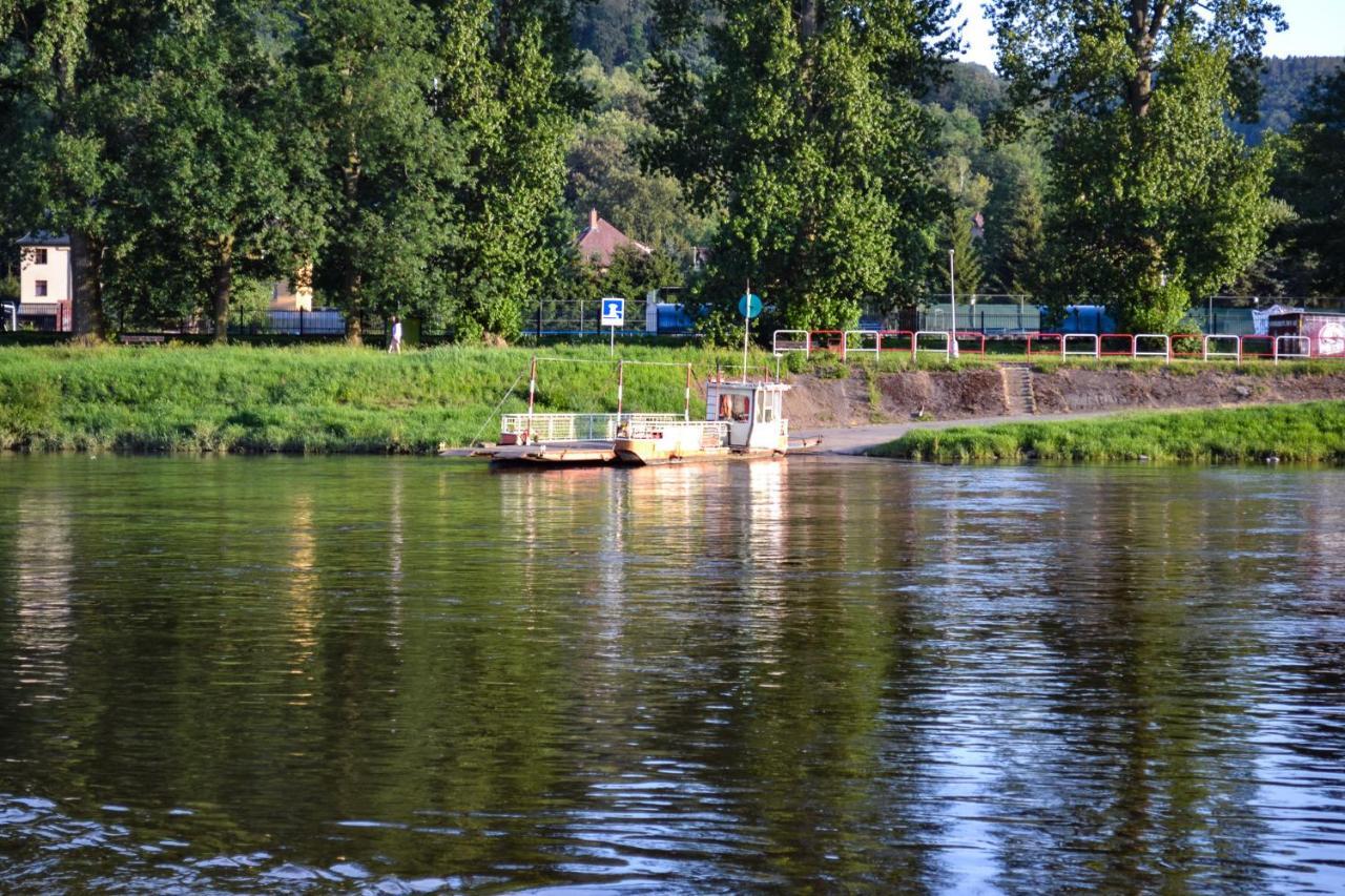 Apartman Na Palouku Povrly Buitenkant foto